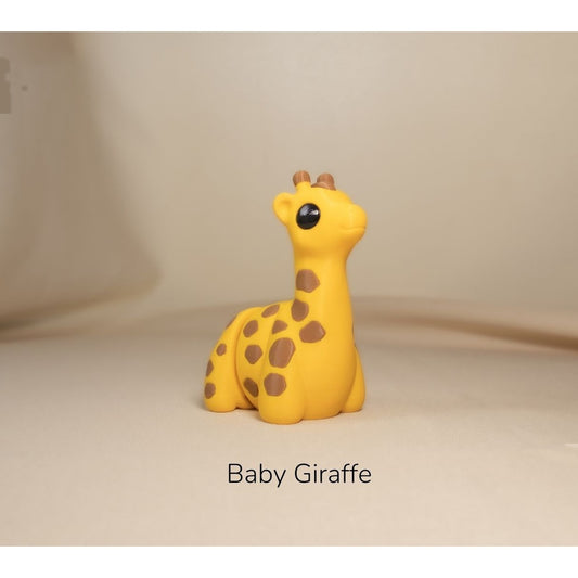 Baby Giraffe 3D printed collectible by MUNORI