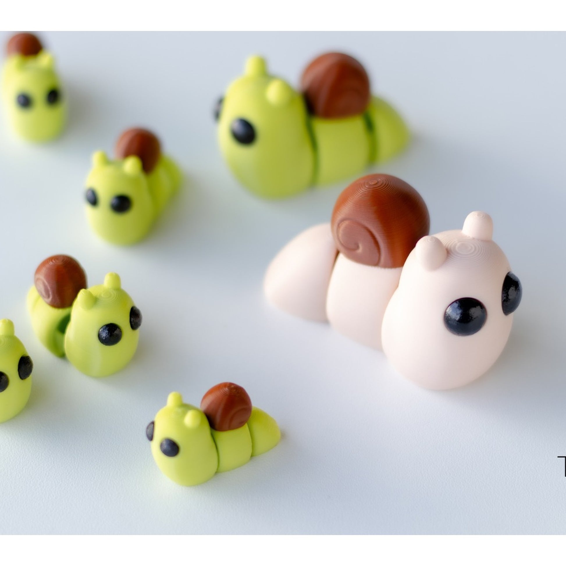 Tiny Snail 3D printed collectible by MUNORI